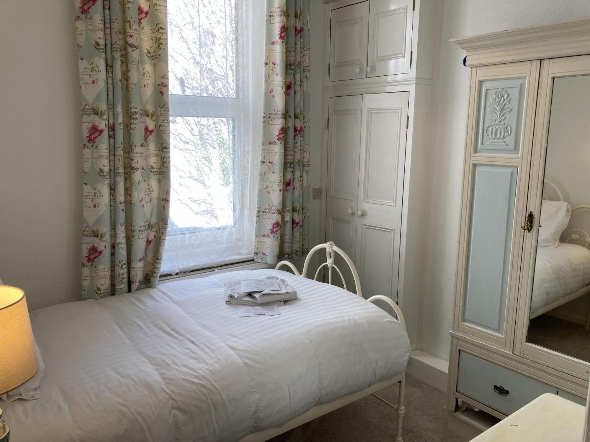 Flat 2, 1 Alexandra Gardens Apartment Ventnor Ngoại thất bức ảnh
